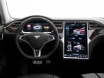 Tesla Model S 2012 года
